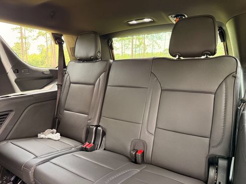 New 2026 GMC Yukon Denali w/ Denali Reserve Package RWD image 33