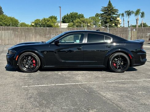 Used 2023 Dodge Charger SRT Hellcat w/ Harman/Kardon Audio Group RWD image 6