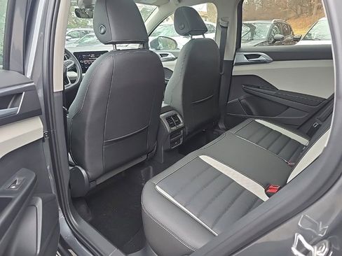 New 2025 Volkswagen Taos SEL image 14