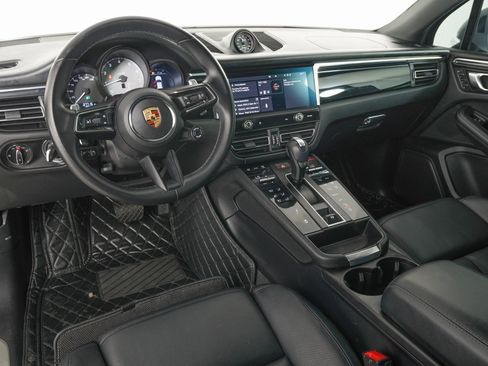 Used 2024 Porsche Macan S image 17