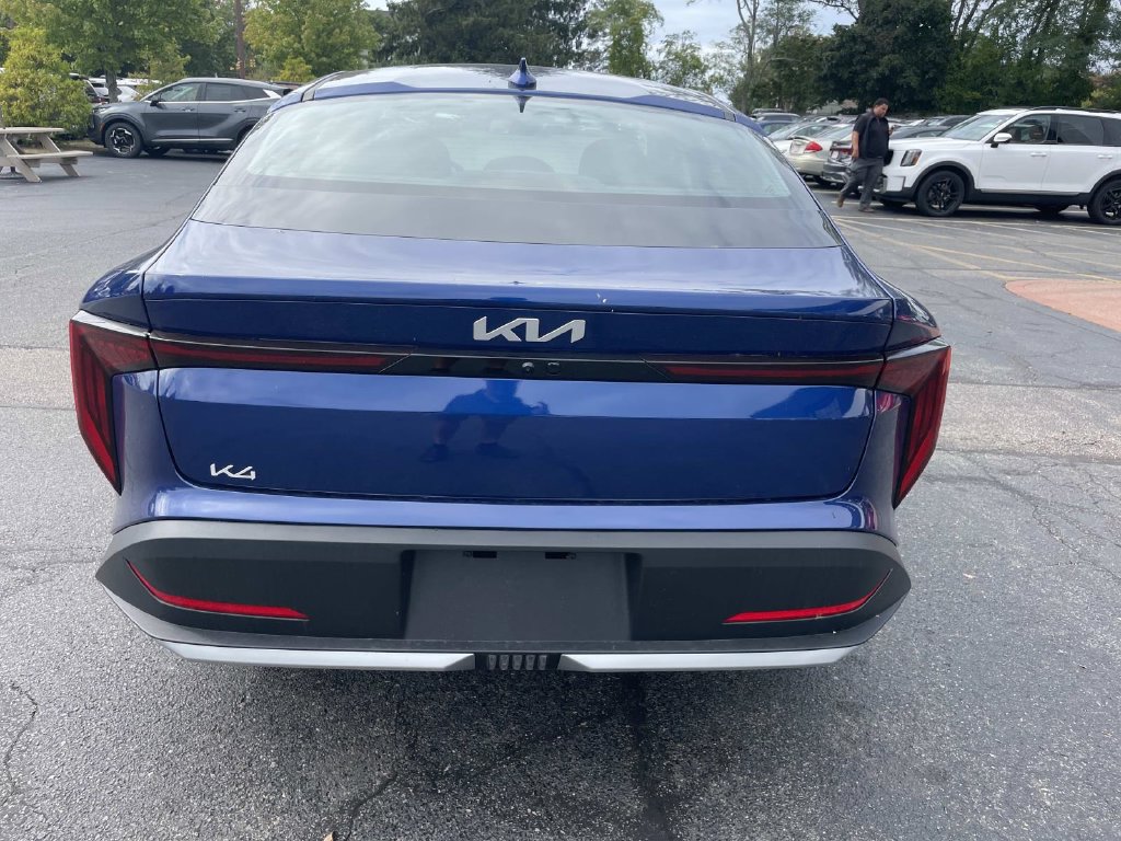 New 2026 Kia K4 FWD image 3