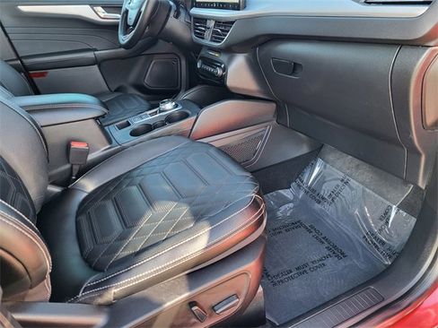 Used 2023 Ford Escape Platinum w/ Premium Technology Package image 27