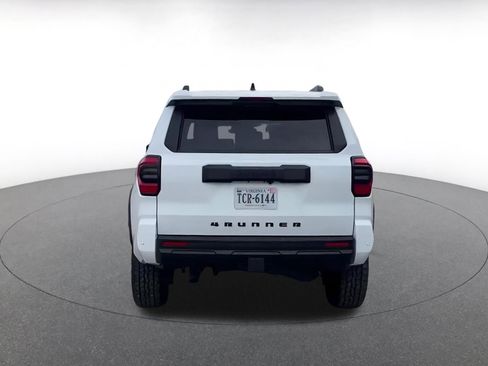 Used 2025 Toyota 4Runner TRD Off-Road image 12