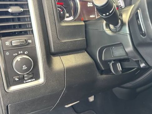 Used 2021 RAM 1500 Classic Warlock AWD/4WD image 9