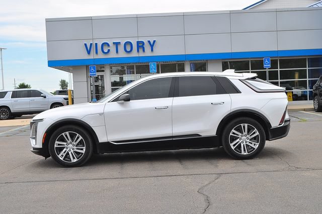 Used 2024 Cadillac Lyriq Tech w/ LPO, Floor Liner Package AWD/4WD image 6