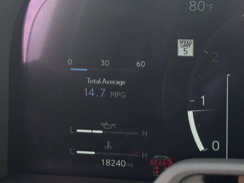 Used 2024 Lexus GX 550 w/ Accessory Package (2T) image 16