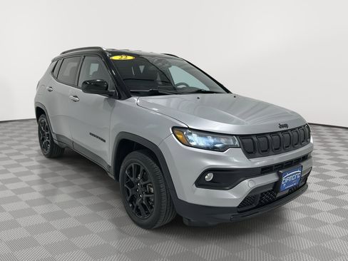 Used 2022 Jeep Compass Altitude image 7