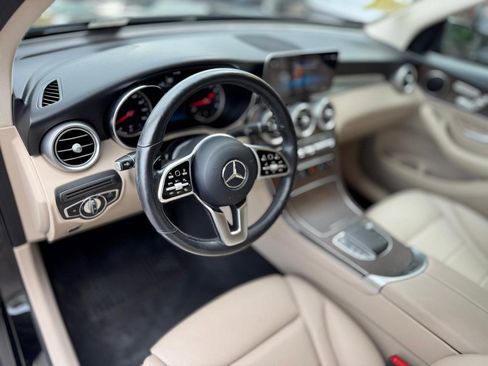 Used 2021 Mercedes-Benz GLC 300 4MATIC image 13