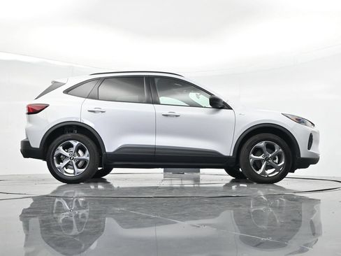 Used 2025 Ford Escape ST-Line AWD/4WD image 34