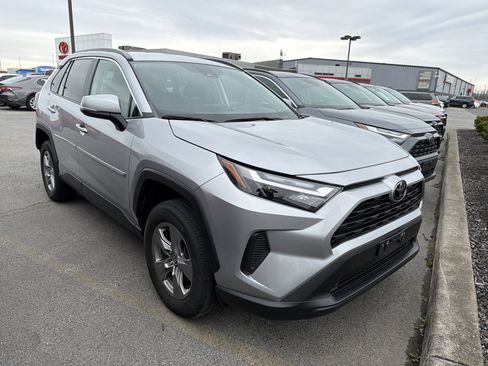 Used 2023 Toyota RAV4 XLE image 2