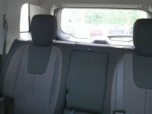Used 2017 GMC Terrain SLE w/ Convenience Package FWD image 8