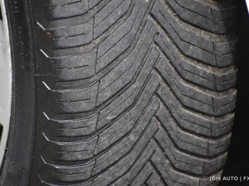 Used 2014 Toyota Camry SE w/ Moonroof Package image 39