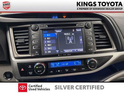 Used 2019 Toyota Highlander Limited Platinum image 33