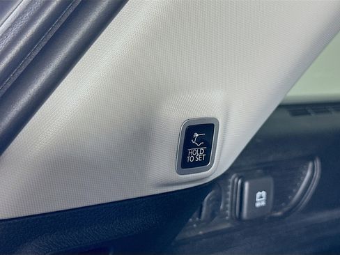 Used 2022 Jeep Grand Cherokee Limited 4xe w/ Luxury Tech Group II image 30