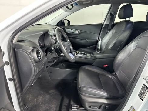 Used 2021 Hyundai Kona Limited image 11