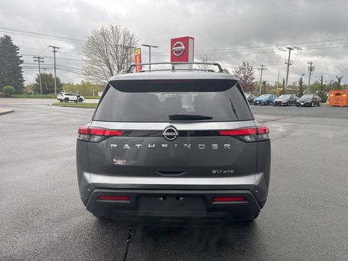 Used 2022 Nissan Pathfinder SV AWD/4WD image 6