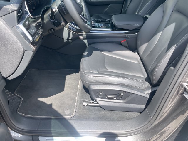 Used 2025 Audi Q7 3.0T Premium Plus AWD/4WD image 9