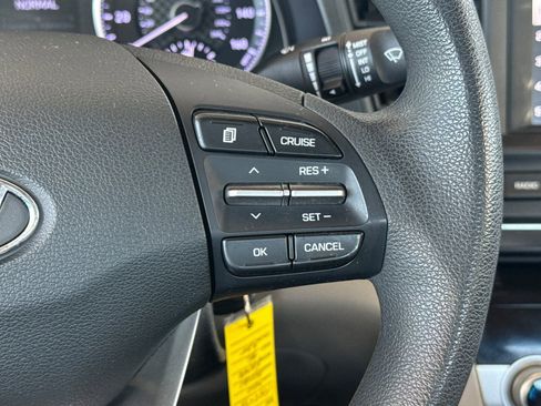 Used 2020 Hyundai Elantra SEL image 26