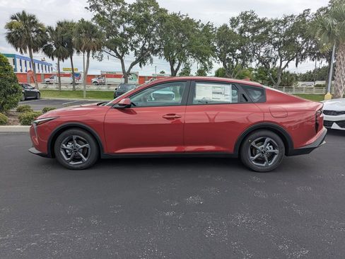 New 2026 Kia K4 FWD image 5