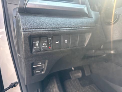 Used 2026 Honda Odyssey EX-L image 23