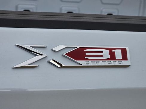 New 2026 GMC Sierra 1500 SLT AWD/4WD image 6