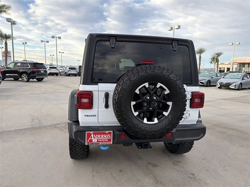 Used 2024 Jeep Wrangler Unlimited Rubicon 4xe image 6