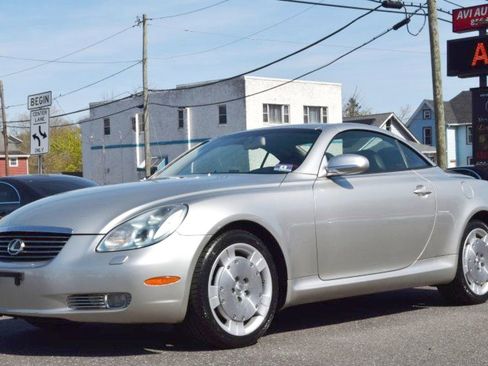Used 2004 Lexus SC 430 Convertible image 2