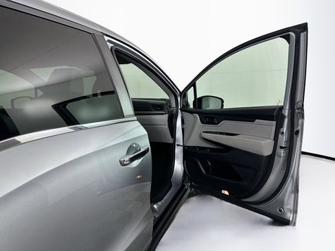 Used 2018 Honda Odyssey EX-L image 34