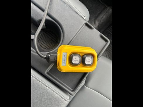 New 2025 Ford F550 4x4 Regular Cab Super Duty image 29