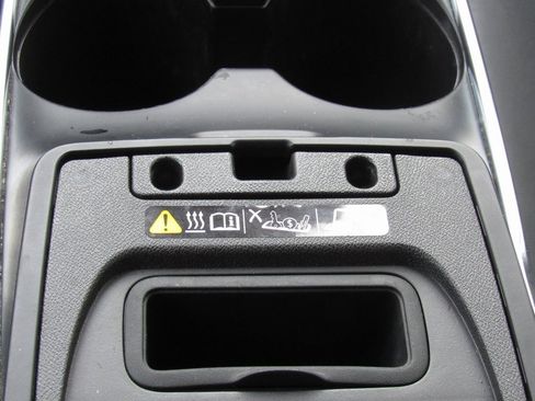 Used 2017 Chevrolet Volt Premier w/ Driver Confidence II Package image 27