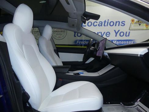 Used 2018 Tesla Model 3 Long Range image 8