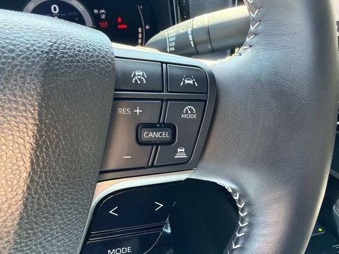 Used 2025 Toyota Camry SE FWD image 26