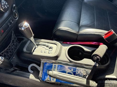 Used 2012 Jeep Wrangler Unlimited Sahara w/ Connectivity Group image 19