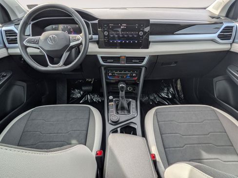 New 2026 Volkswagen Taos SE AWD/4WD image 32