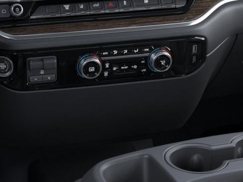 New 2026 GMC Sierra 3500 SLE w/ Preferred Package AWD/4WD image 23