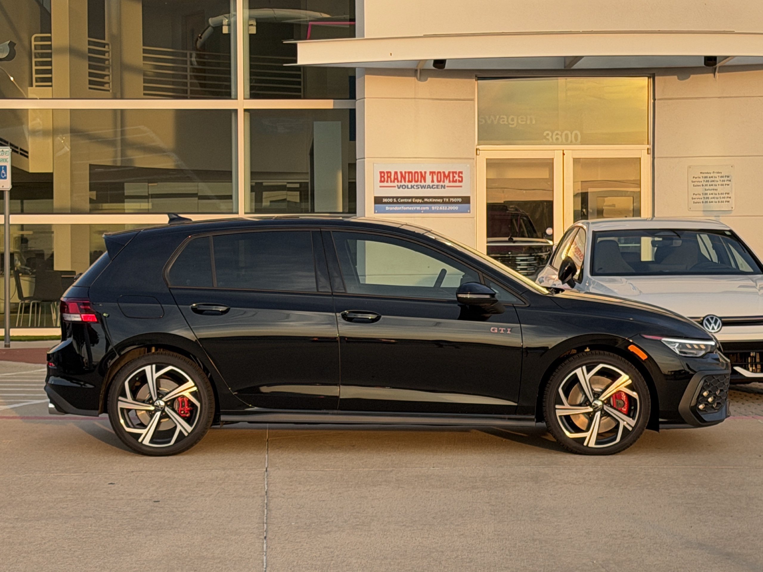 New 2026 Volkswagen GTI SE FWD image 4