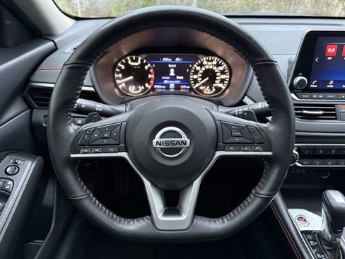 Used 2022 Nissan Altima 2.5 SR w/ Midnight Edition Package image 20