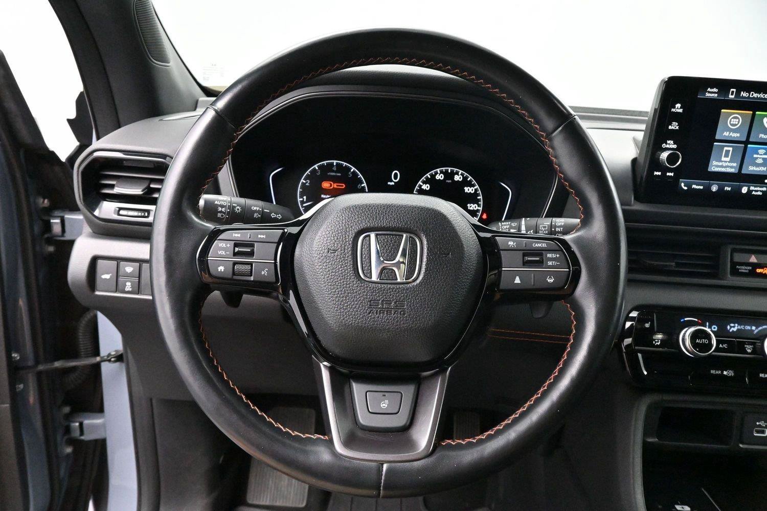 Used 2023 Honda Pilot TrailSport image 15
