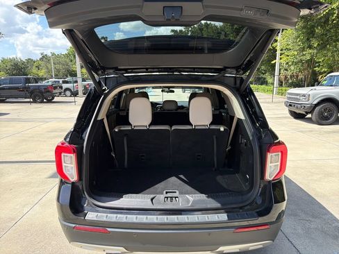 Certified 2024 Ford Explorer XLT w/ Equipment Group 202A RWD image 31