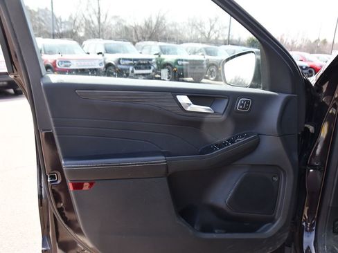 Used 2023 Ford Escape Platinum w/ Premium Technology Package image 22