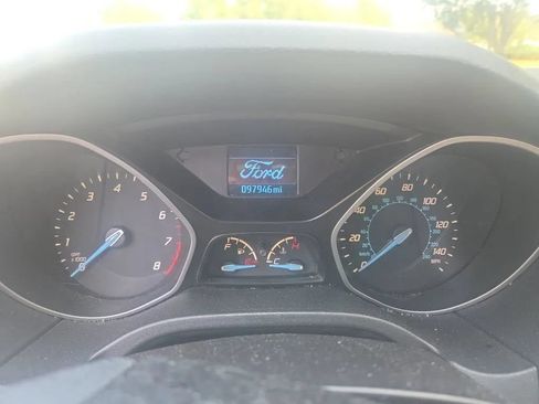 Used 2013 Ford Focus S FWD image 6