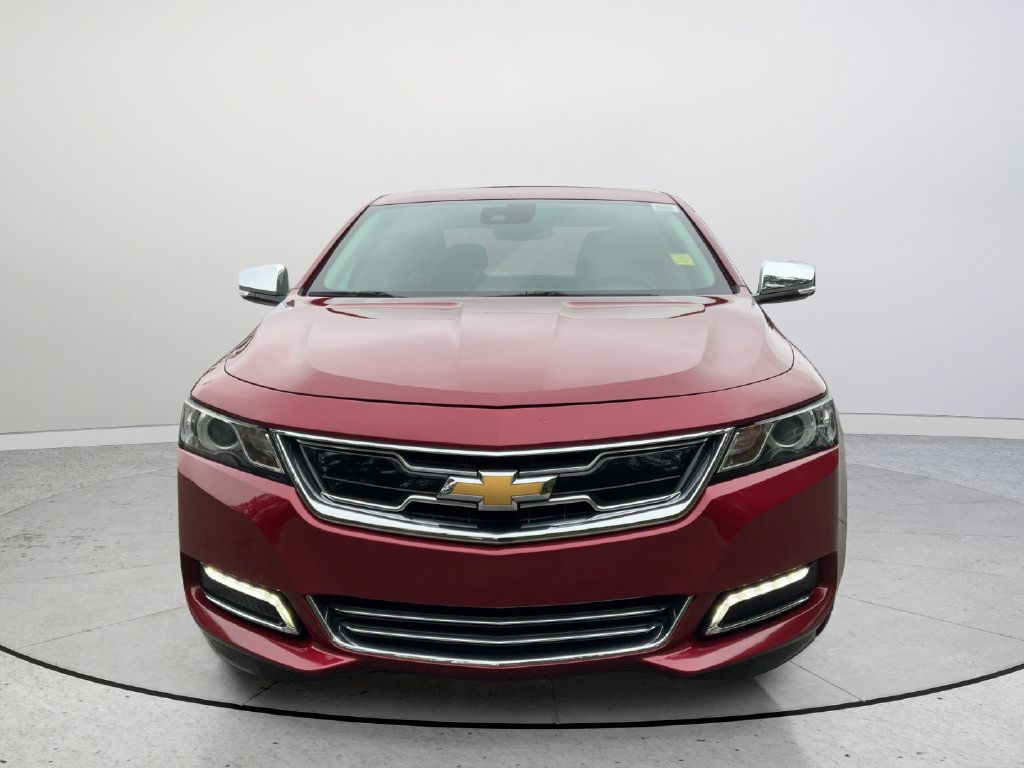 Used 2018 Chevrolet Impala Premier w/ Premier Confidence Package FWD image 3