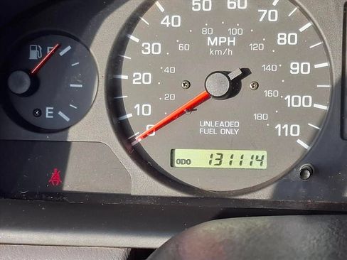 Used 2000 Nissan Frontier XE RWD image 16