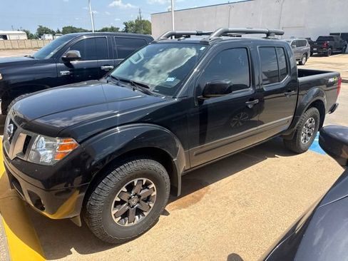 Used 2020 Nissan Frontier PRO-4X w/ Pro-4x Utility Package AWD/4WD image 3
