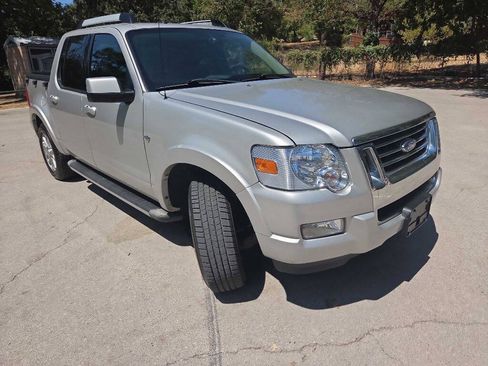 Used 2007 Ford Explorer Sport Trac Limited RWD image 8