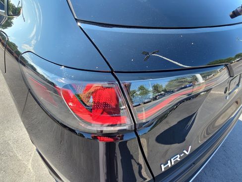 Used 2025 Honda HR-V Sport image 32