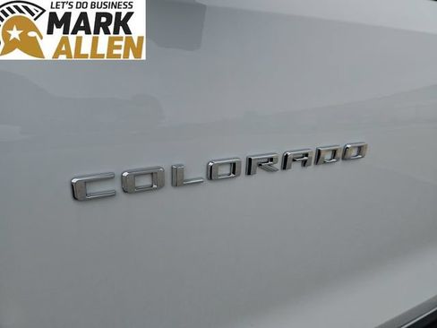 Used 2025 Chevrolet Colorado Trail Boss AWD/4WD image 32