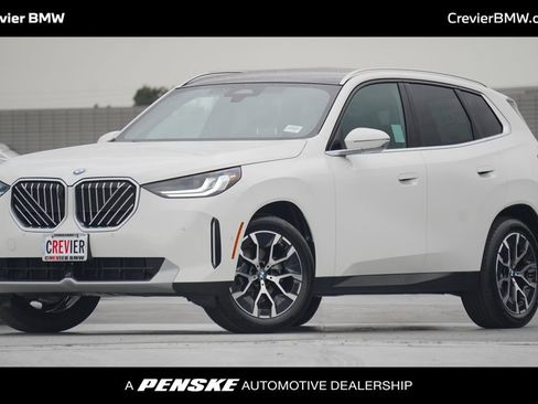 Used 2025 BMW X3 xDrive30i w/ Premium Package image 1