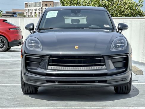 Used 2022 Porsche Macan AWD/4WD image 11