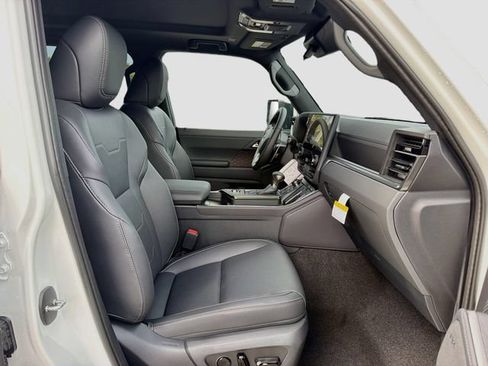 New 2026 Lexus GX 550 w/ Cold Area Package AWD/4WD image 16